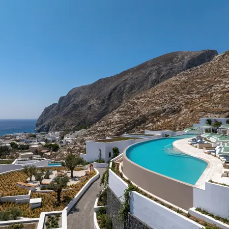Sandblu Santorini, LXR Hotels & Resorts