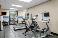 Hampton Inn & Suites Charlotte-Airport - 2 stelle