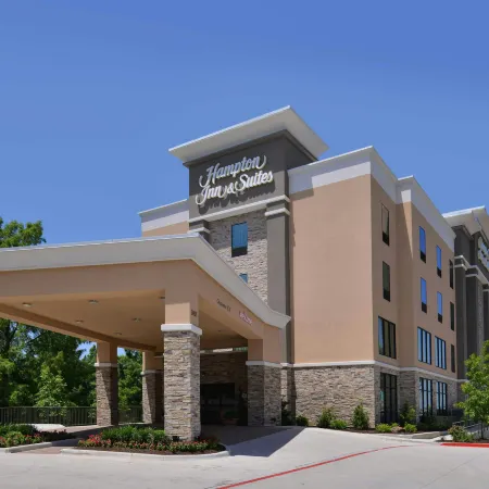 Hampton Inn & Suites Dallas Market Center