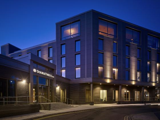 DoubleTree by Hilton Hull