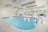 Homewood Suites by Hilton Erie - parking
