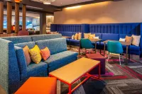 Tru by Hilton Elkhart - موقف سيارات