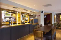Premier Inn Bradford Central - Parkplatz