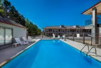 Red Roof Inn Jasper - Pet friendly