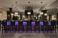 DoubleTree by Hilton Canton Downtown - bar