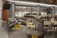 Springhill Suites โดย Marriott Fayetteville I 95 - พร้อมWifi