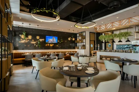 ดามัค ฮิลล์ 2 โรงแรม, ซีรี่ส์ Edge จากโรตานา
