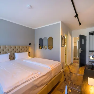 Nikii City Hotel Hoteles cerca de Estación de metro Niehl