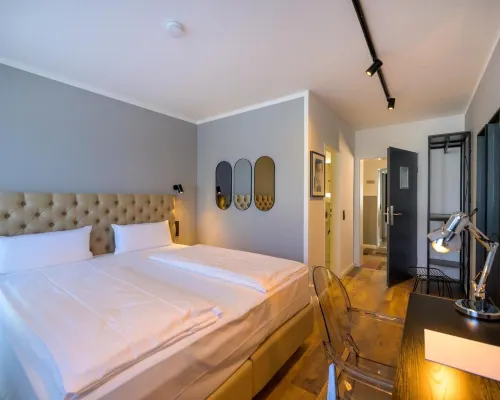 Nikii City Hotel Hotels near فليتار