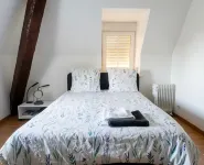 Elegant Studio in Verdant Mulhouse Mansion - 2-Star