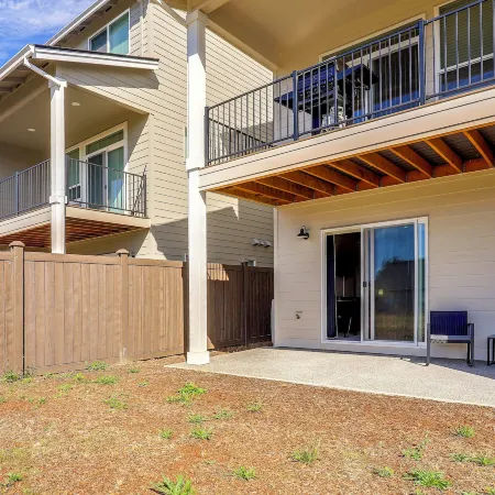 PNW Home Base! Gresham Studio w/ Patio Hotels in Gresham