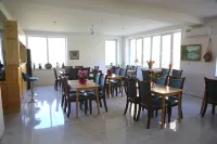 Areni Lodge - breakfast