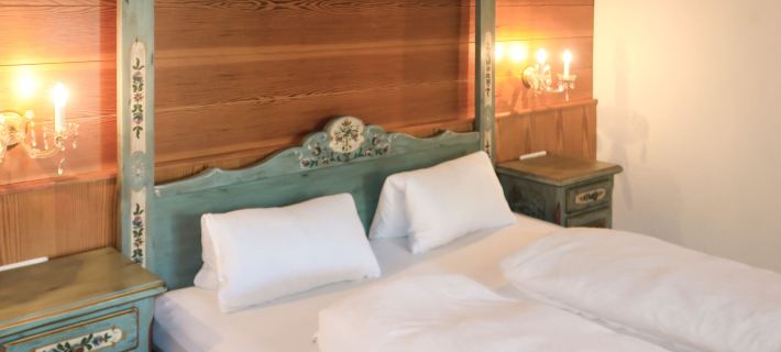 Burg Biedenegg, Schrofenstein Hotels in Fliess