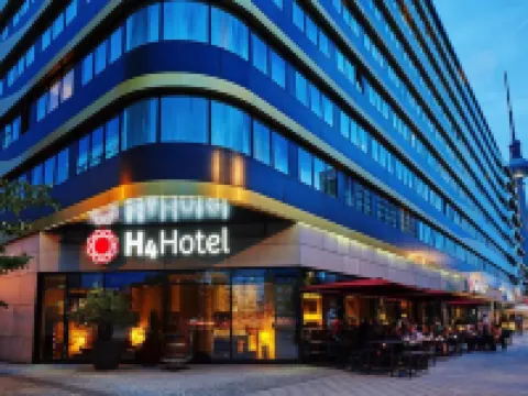 H4 ホテル ベルリン アレクサンダープラッツ ベルリンのホテル