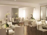 Hôtel Diana Dauphine Hotels near Place d'Austerlitz