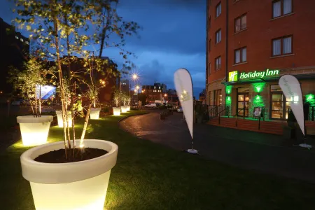 Holiday Inn Belfast City Centre Отели рядом с достопримечательностью «Кафедральный собор Сейнт Питер»