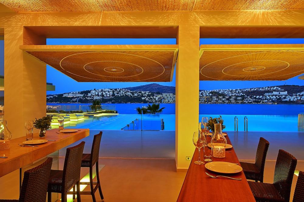 Cape Bodrum Luxury Hotel & Beach