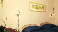 Apartment for two persons with sea view in Trogir near the beach