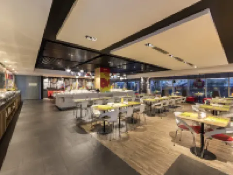 Ibis Saigon Airport Hoteles en Ho Chi Minh
