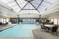 Crowne Plaza Providence-Warwick (Airport) فنادق في وارويك