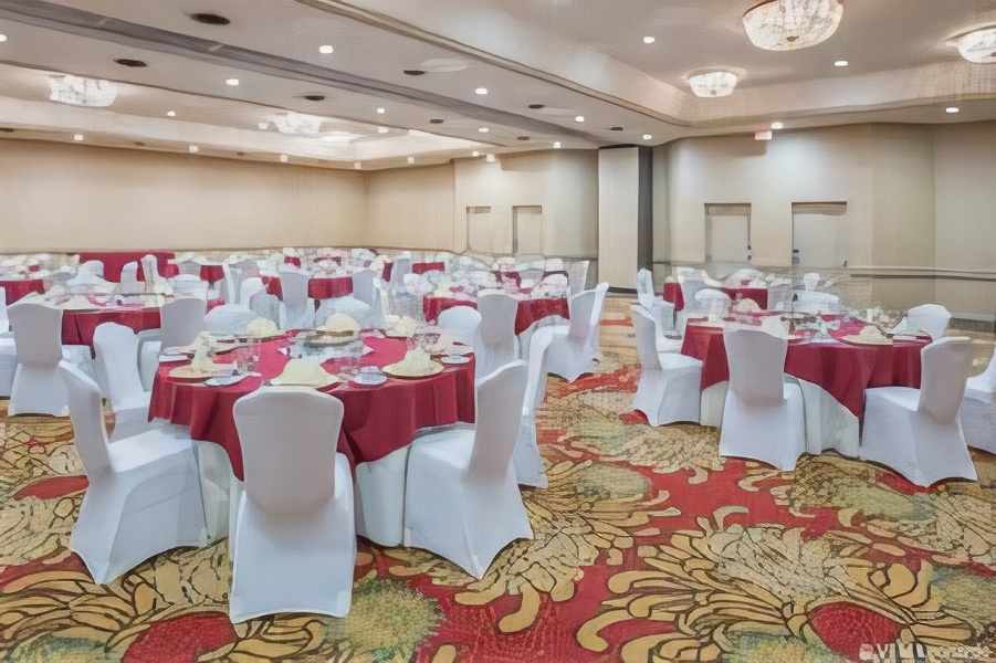 Radisson Hotel Lenexa Overland Park