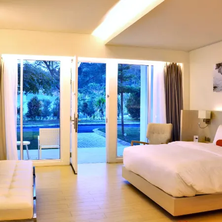 Harris Resort Barelang Batam