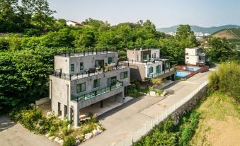 Gyeongju Ground Paradise Pool Villa