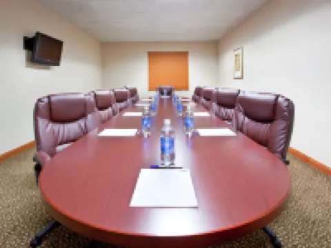 Holiday Inn Express & Suites BAY CITY by IHG