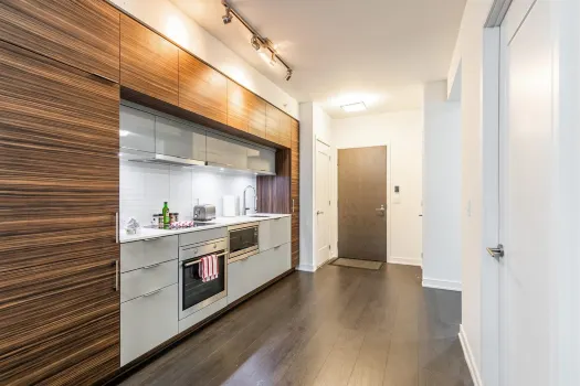 Modern 1Br with Unobstructed Views, in The Heart of DT Toronto โรงแรมใกล้หอเกียรติยศฮอกกี้