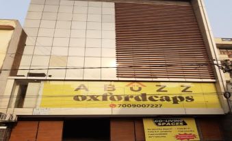 Abuzz Oxfordcaps Roopnagar - Campus Accommodation