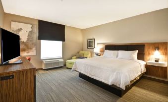 Hampton Inn & Suites Detroit/Warren