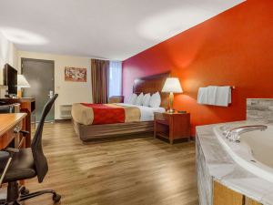 Econo Lodge Inn & Suites Brookings