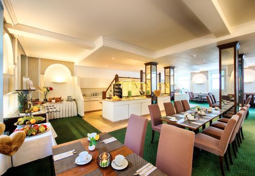 Aspire Frankfurt Airport, Trademark Collection by WyndhamHotel Overview