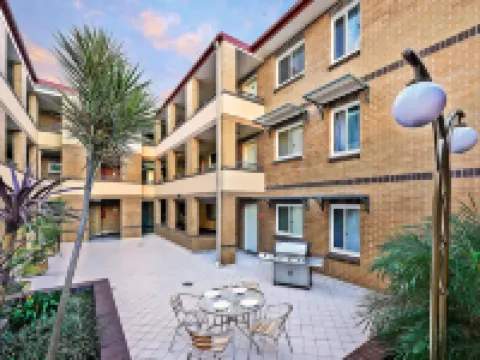 伯伍德舒適套房酒店 寶活酒店