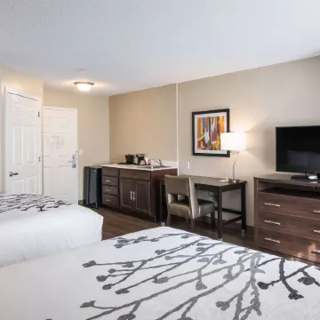 Sleep Inn & Suites Columbus Near Fort Benning Отели в г. Колумбус