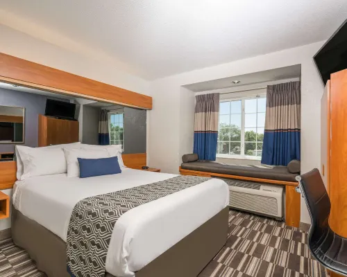 Microtel Inn & Suites by Wyndham Springfield Hotels in Brown County