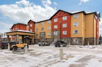 Comfort Inn & Suites Hotels in Sylvan Lake