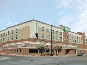 Holiday Inn Omaha Downtown - Waterpark