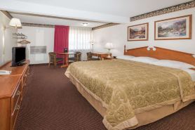 Super 8 by Wyndham Laramie
