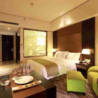 Holiday Inn Nantong Oasis International Rooms