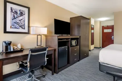Charleston Tower Hotel West Virginia State University Economic Development Center 주변 호텔