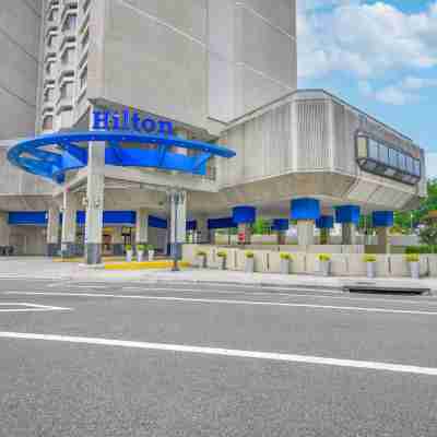 Hilton Arlington National Landing Hotel Exterior