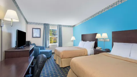 Days Inn by Wyndham Roanoke/Hollins Near I-81 in Roanoke County