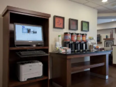 SureStay by Best Western Forsyth Decatur Hotels in Forsyth