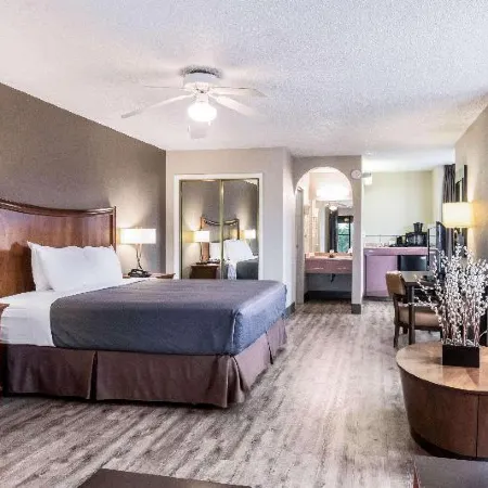 Econo Lodge Gainesville Downtown Area