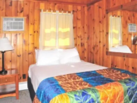 The Sunset Motel Hotels in Munising