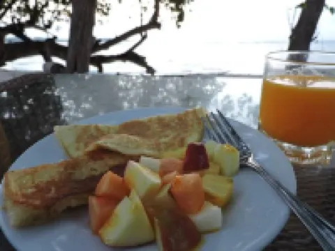 Batuta Maldives Surf View Hotels in Thulusdhoo