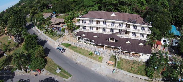 The Beach House Hotels in Kep