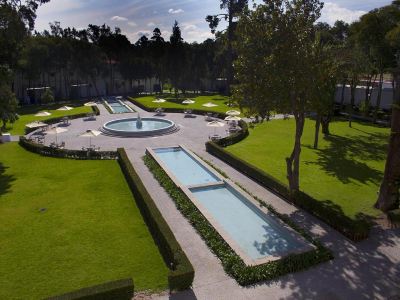 Outdoor Swimming Pool