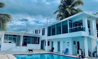 Ventana Al Atlantico at Arecibo 681 Ocean Drive - Housity